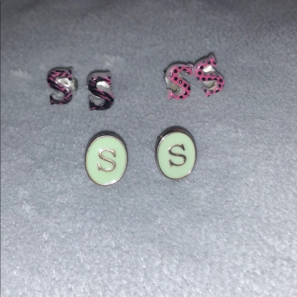 “S” earring set - Picture 1 of 4